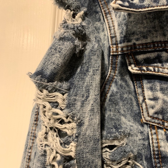 DAZL Jean Jacket - Picture 3 of 10